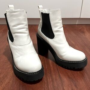 Liliana. Chunky heel. White boots. Excellent condition. Super comfortable.